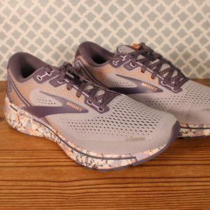 Brooks Ghost 14 Women’s Athletic Running Shoes Size 11